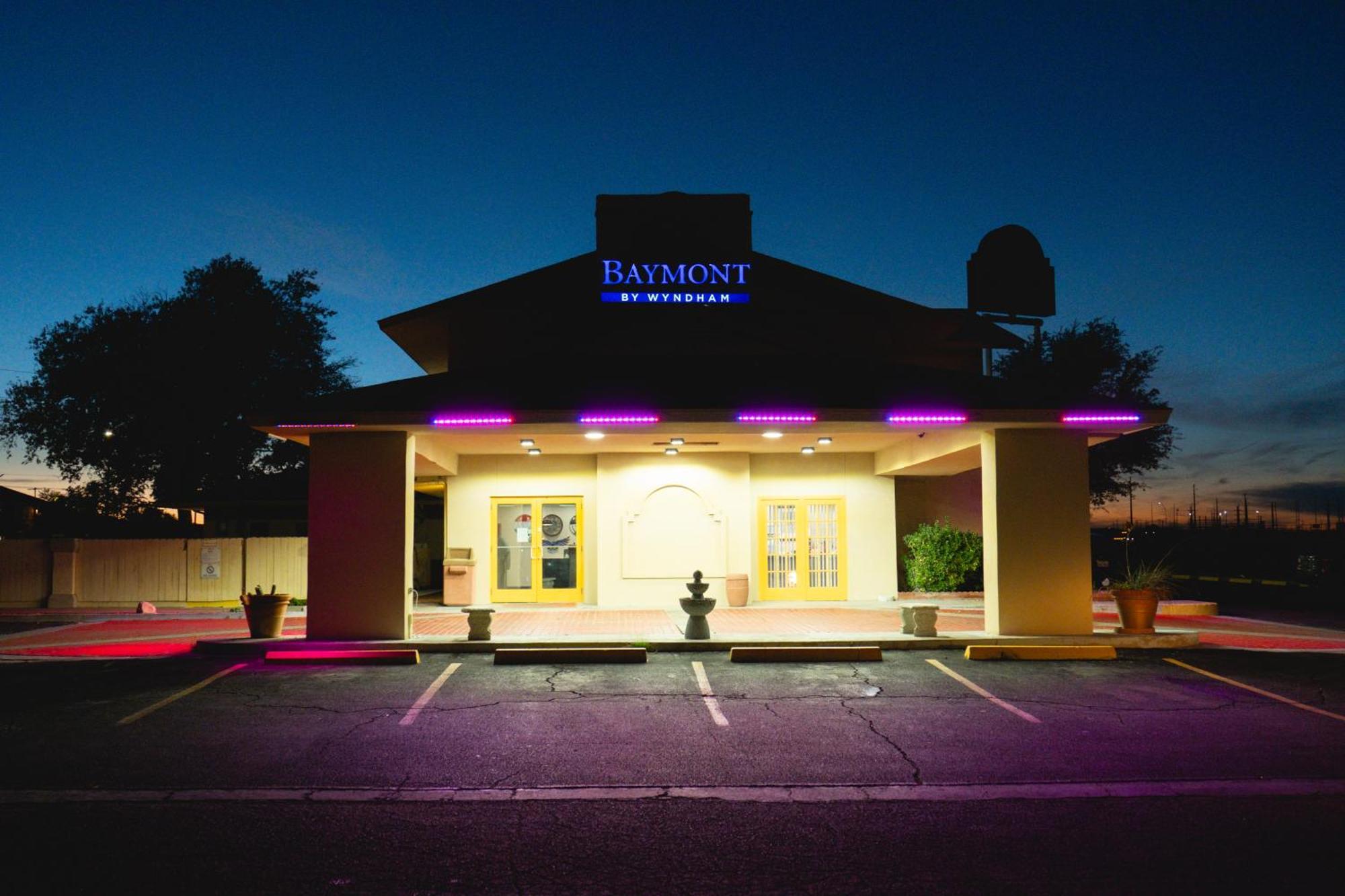 Baymont By Wyndham Hotel Fort Stockton Exterior photo