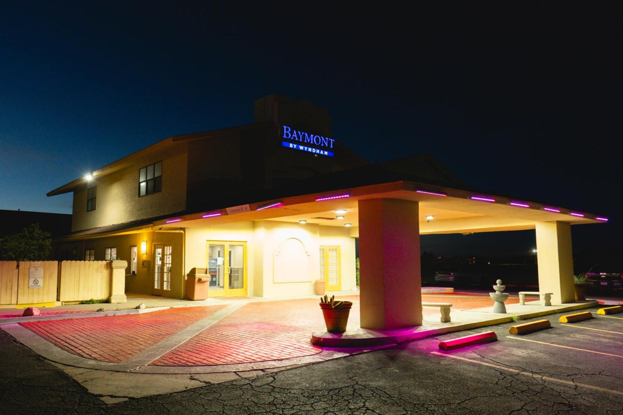 Baymont By Wyndham Hotel Fort Stockton Exterior photo